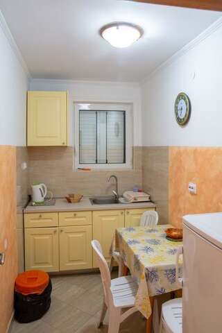 Апартаменты Apartments Ivona Свети-Стефан Апартаменты с 2 спальнями-10