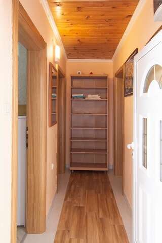 Апартаменты Apartments Ivona Свети-Стефан Апартаменты с 2 спальнями-4