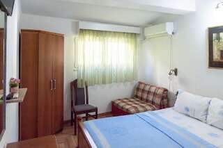 Апартаменты Apartments Ivona Свети-Стефан Апартаменты с 2 спальнями-8